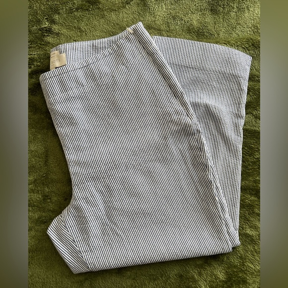 Talbots Heritage Cropped Pants - Picture 9 of 12